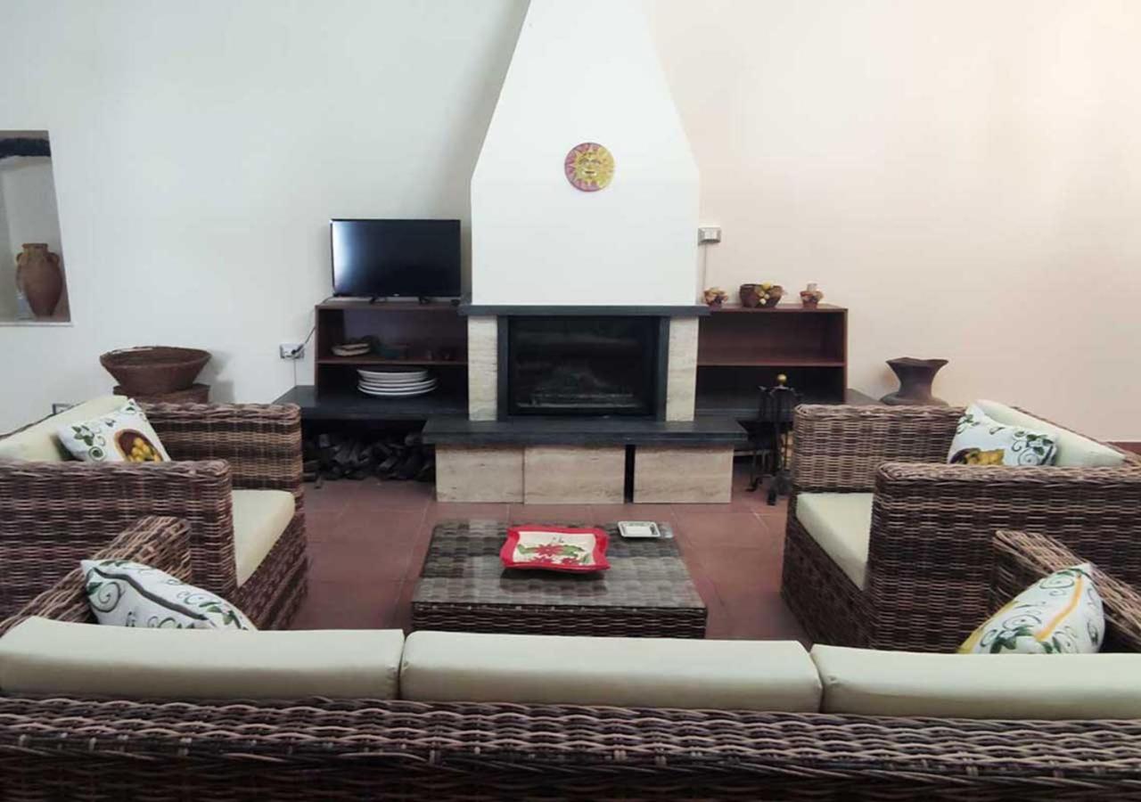 Montargano Peri Peri Etna Guest House מראה חיצוני תמונה