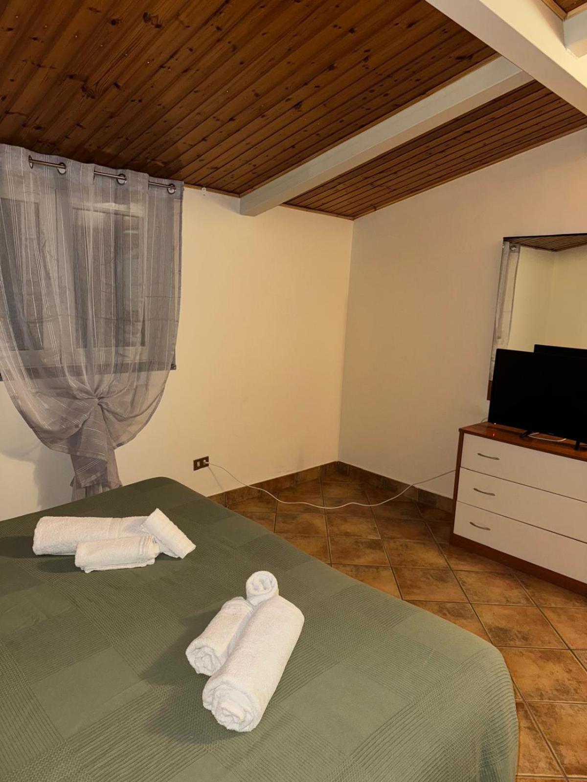 Montargano Peri Peri Etna Guest House מראה חיצוני תמונה