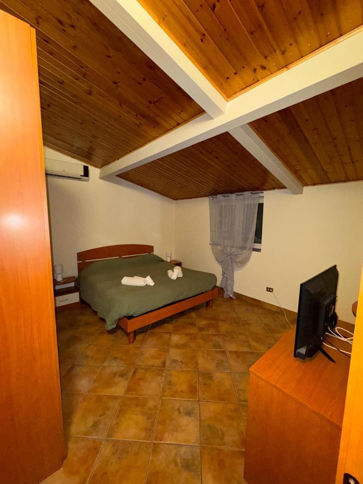 Montargano Peri Peri Etna Guest House מראה חיצוני תמונה