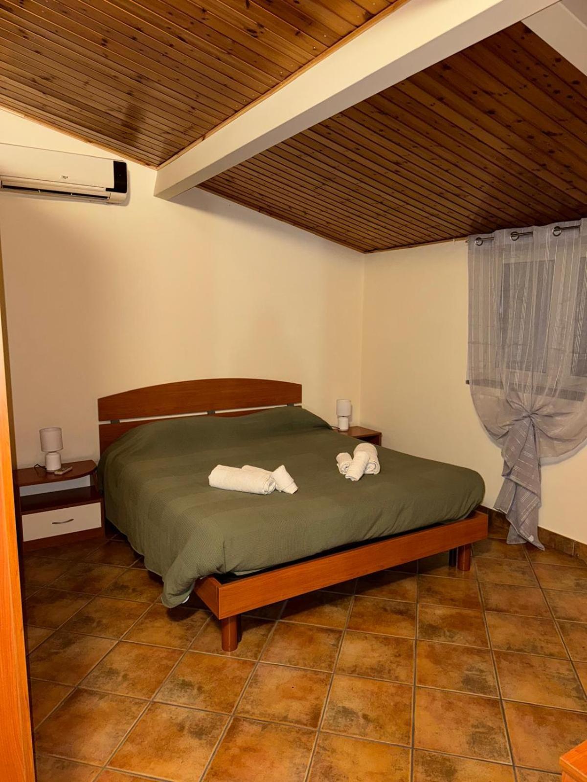 Montargano Peri Peri Etna Guest House מראה חיצוני תמונה